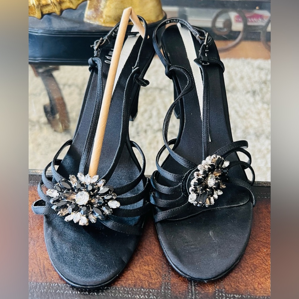 Impo Sandals